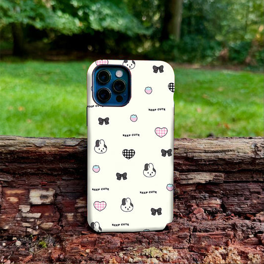 「KEEP CUTE」テーマのスマホケース- 耐久性、衝撃吸収性、トレンドの保護機能 - iPhone 16、15、14、13、12、12、Plus、Pro、Max と互換性があり、男性にも女性にも最適です。