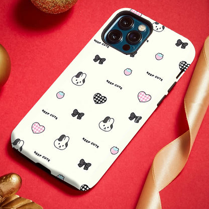 「KEEP CUTE」テーマのスマホケース- 耐久性、衝撃吸収性、トレンドの保護機能 - iPhone 16、15、14、13、12、12、Plus、Pro、Max と互換性があり、男性にも女性にも最適です。