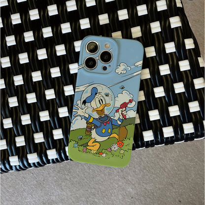 Donald Duck in Adventurous Outfit with Beesphone case for iPhone/16/15/14/13/12/245/Plus/Pro/Max Hot sale wholesale customizable pattern cases