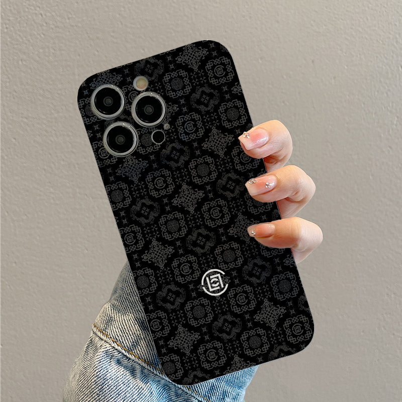 Intricate Black and White Geometric Patternphone case for iPhone/16/15/14/13/12/362/Plus/Pro/Max Hot sale wholesale customizable pattern cases