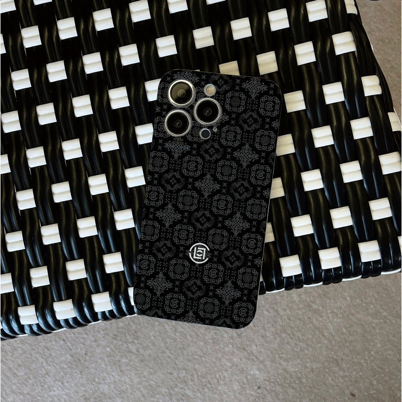 Intricate Black and White Geometric Patternphone case for iPhone/16/15/14/13/12/362/Plus/Pro/Max Hot sale wholesale customizable pattern cases