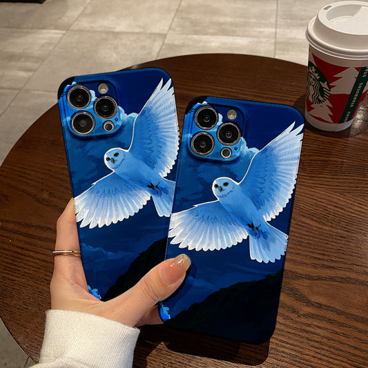 obile Phone Case with a Simple And Fashionable Style, with a Fashionable And Cool Flying White Owl in The Realistic Blue Sky, Applicable to Iphone Series 16_15_14_13_12_Mini_11_Xs_Pro_Max_Plus