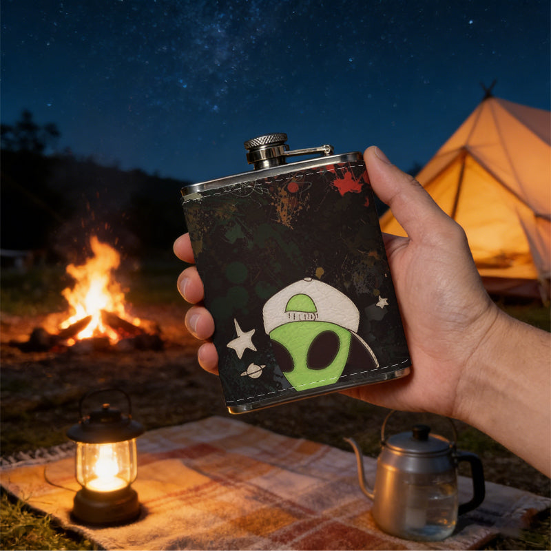 Green alien with star decorations 8oz Flask, Stainless Steel Whiskey Bottle Gift  for Women, Home Kitchen Bar Tools, Gift Box, Holiday Gift, Christmas, Valentine's Day, Girlfriend, Mom, Present