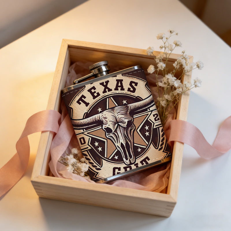 Texas longhorn skull vintage badge 8oz Flask, Stainless Steel Whiskey Bottle Gift  for Women, Home Kitchen Bar Tools, Gift Box, Holiday Gift, Christmas, Valentine's Day, Girlfriend, Mom, Present