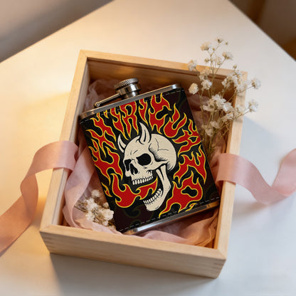 Skull with horns and red flames 1pc of a Portable Flask, a Small Stainless Steel Liquor Flask, 8-Ounce Capacity, Suitable for Outdoor And Home Use