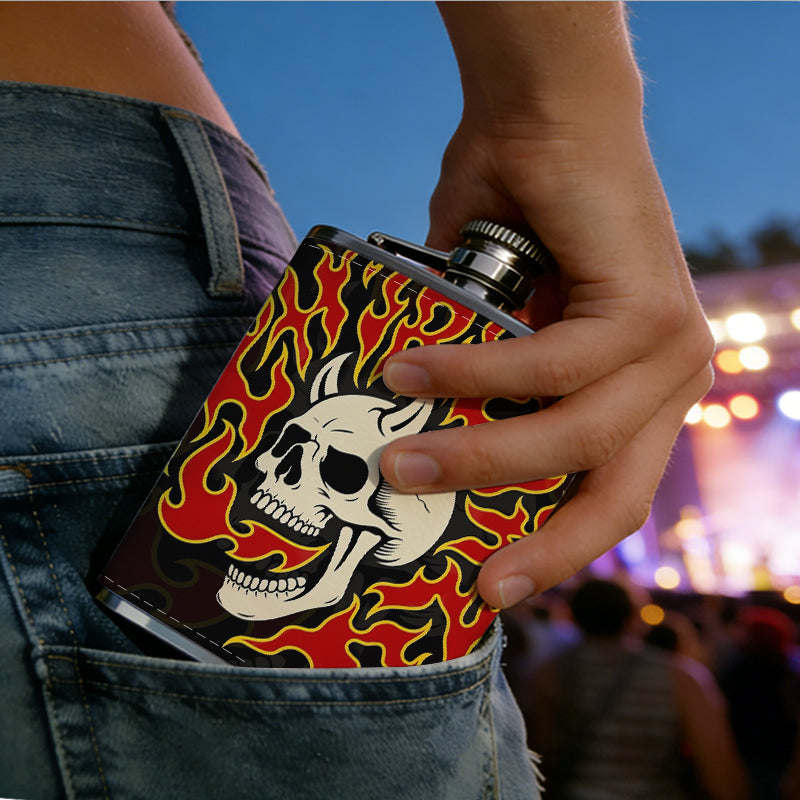 Skull with horns and red flames 1pc of a Portable Flask, a Small Stainless Steel Liquor Flask, 8-Ounce Capacity, Suitable for Outdoor And Home Use