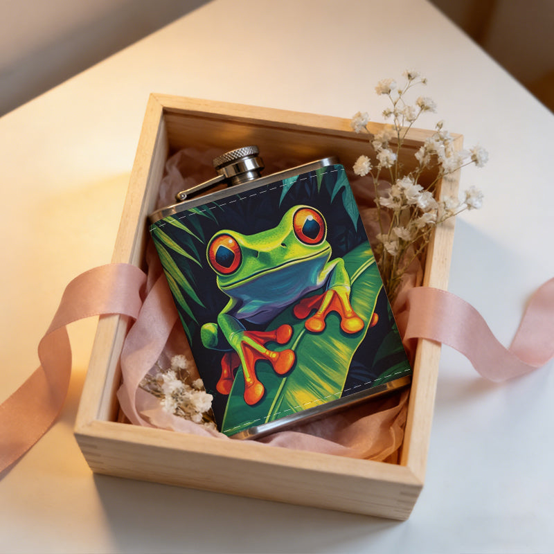 Red-eyed tree frog on green leaves 1pc of a Portable Flask, a Small Stainless Steel Liquor Flask, 8-Ounce Capacity, Suitable for Outdoor And Home Use