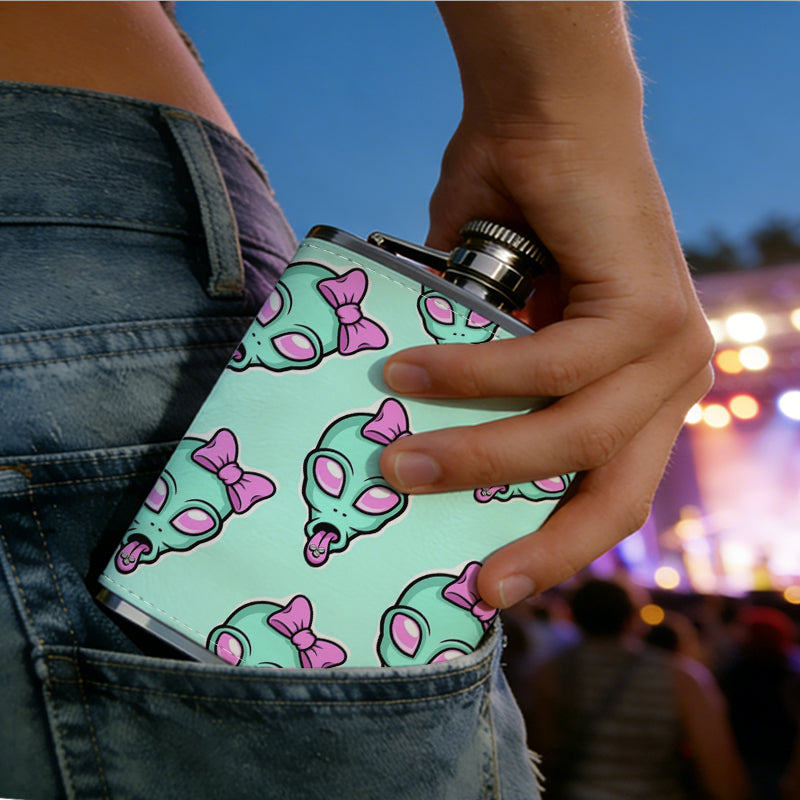 Cute alien skulls with pink bows 1pc of a Portable Flask, a Small Stainless Steel Liquor Flask, 8-Ounce Capacity, Suitable for Outdoor And Home Use