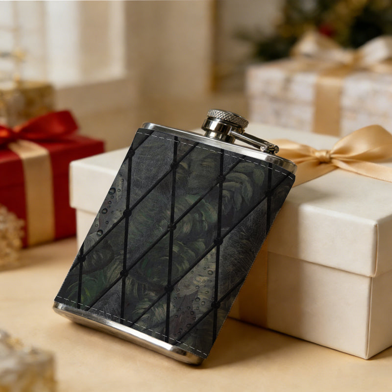 Dark argyle textured pattern Stainless Steel Mini Flask - Design for Valentine's Day, Christmas, Father's Day Gifts - Ideal for Him, Dad, Boyfriend (Compact Travel-Ready)
