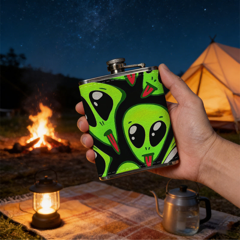 Cartoon green alien heads 8oz Portable Stainless Steel Hip Flask - Juice Flask - Perfect Gift - Unique Whiskey Flask for Women, Wine Pot Metal - Ideal stainless steel flask for all outdoor activities