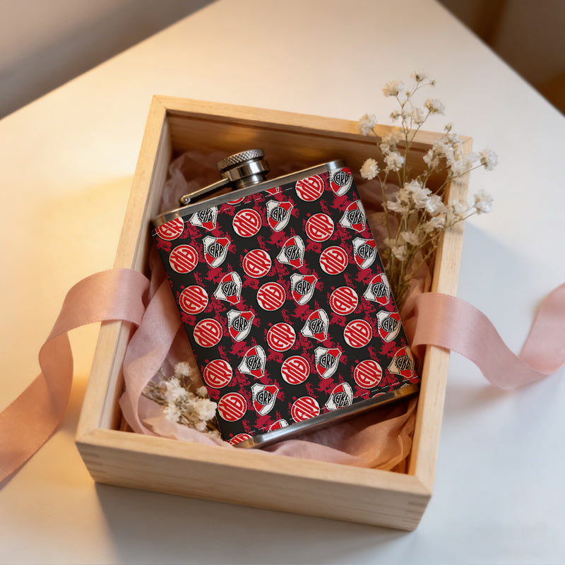 Pattern of red strawberries and silver triangles 8oz Portable Stainless Steel Hip Flask - Juice Flask - Perfect Gift - Unique Whiskey Flask for Women, Wine Pot Metal - Ideal stainless steel flask for all outdoor activities