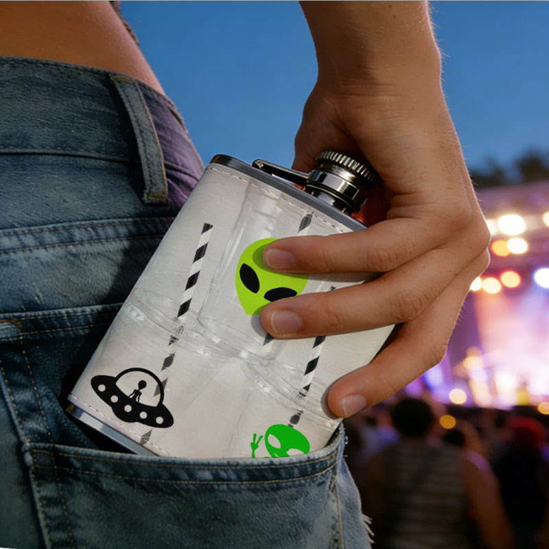 Alien and UFO themed tumblers with straws 304 Stainless Steel 8oz Hip Flask Portable Leak-Proof Pocket Whiskey Flask for Outdoor Camping Hiking