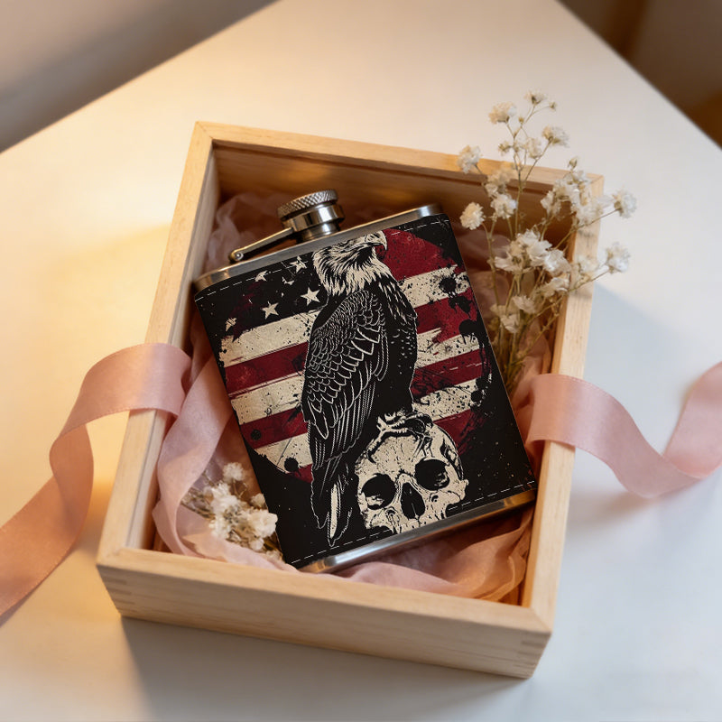 Bald eagle, US flag and skull 304 Stainless Steel 8oz Hip Flask Portable Leak-Proof Pocket Whiskey Flask for Outdoor Camping Hiking