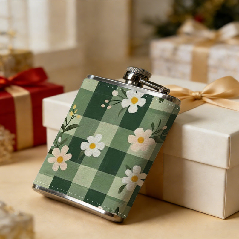 Green gingham with daisy flowers 8oz Hip Flask for Liquor Organizer Case Alcohol Flagon for Travel Portable Leakproof Stainless Steel Wine Bottle Holder  Alcohol Whiskey Drinkware Accessories