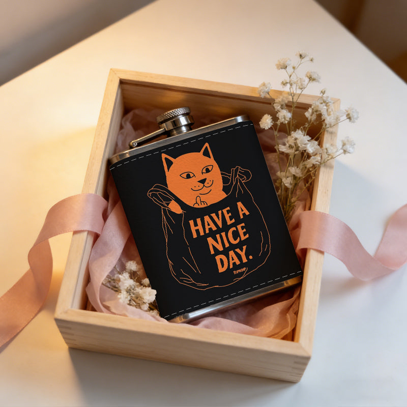 Cartoon dog and "Have a nice day" text 8oz Portable Stainless Steel Hip Flask - Juice Flask - Perfect Groomsmen Gift - Unique Whiskey Flask for Men and Women, Wine Pot Metal - Ideal stainless steel flask for all outdoor activities