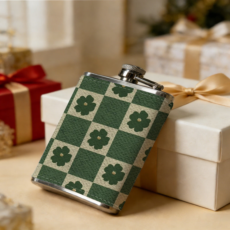 Dark floral checkerboard pattern 8oz Portable Stainless Steel Hip Flask - Juice Flask - Perfect Groomsmen Gift - Unique Whiskey Flask for Men and Women, Wine Pot Metal - Ideal stainless steel flask for all outdoor activities