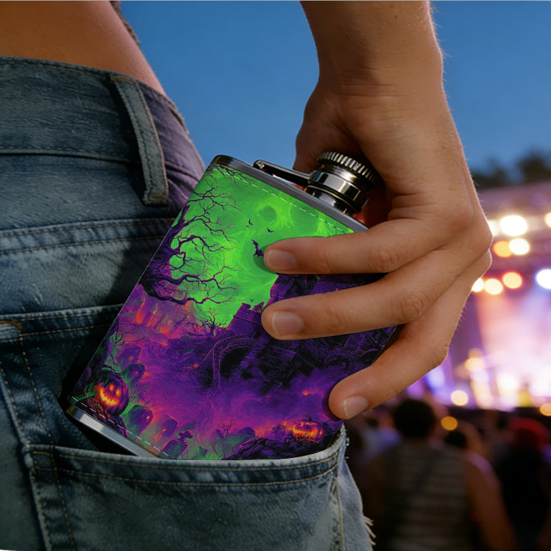 Glowing green skull on dark background 8oz Stainless Steel Whiskey Flask with Fashionable pattern print Design - Portable Outdoor Camping & Hunting Flask, Perfect for Tequila, Whiskey, and Spirits - Unique Father'S Day Christmas Gift