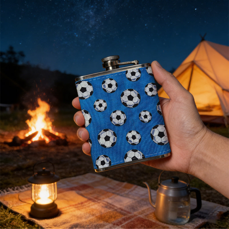 White floral pattern on blue background 1pc Stainless Steel Flask 8oz -Fashionable patterns Design, Ideal for Dad, Grandpa, Uncle, Hunting Enthusiasts, Birthday, Party, Christmas, Halloween Gifts