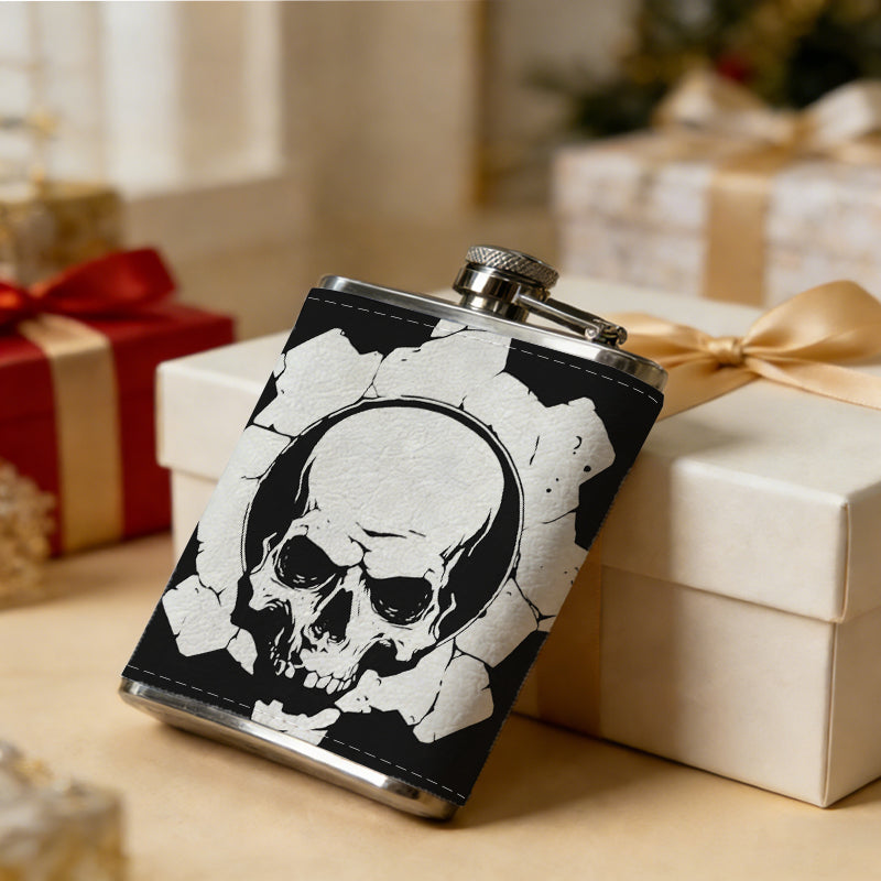 Skull and gear logo 8oz Stainless Steel Flask - Perfect Pocket Whiskey Holder for Men, Ideal Christian Gift for Friends, Colleagues & Brothers