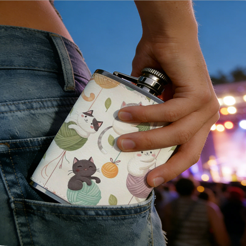 Cartoon cats and colorful yarn balls PU Flask, Men's Personalized Water Bottle, Leather Hip Bottle, Groom Gifts, Groom Suggestions, Wedding Party Favors, Best Christmas Gifts, Christmas Gifts, Christmas, Can Be Used in 4 Seasons
