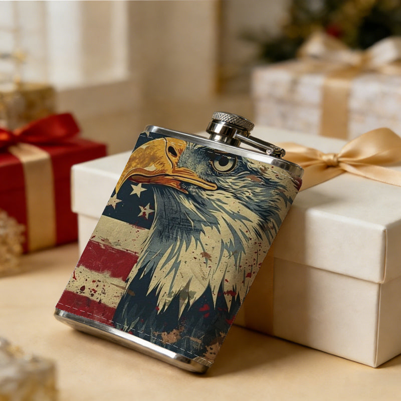 Bald eagle and US flag PU Flask, Men's Personalized Water Bottle, Leather Hip Bottle, Groom Gifts, Groom Suggestions, Wedding Party Favors, Best Christmas Gifts, Christmas Gifts, Christmas, Can Be Used in 4 Seasons