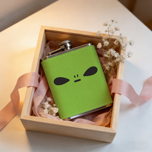 Alien face on green background PU Flask, Men's Personalized Water Bottle, Leather Hip Bottle, Groom Gifts, Groom Suggestions, Wedding Party Favors, Best Christmas Gifts, Christmas Gifts, Christmas, Can Be Used in 4 Seasons