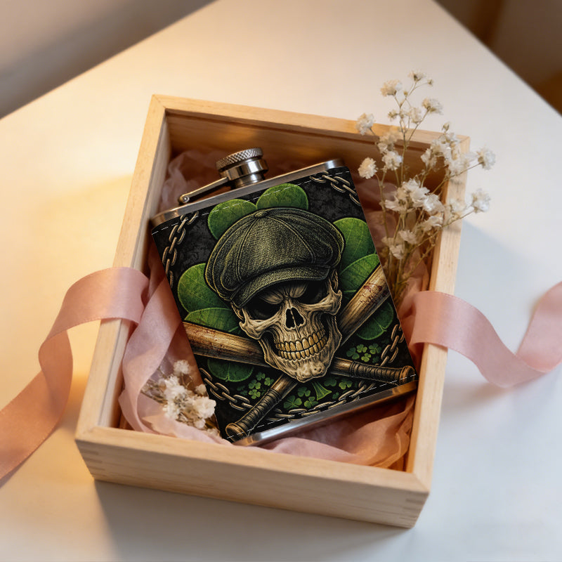 Skull with cap, crossed bats and clover badge PU Flask, Men's Personalized Water Bottle, Leather Hip Bottle, Groom Gifts, Groom Suggestions, Wedding Party Favors, Best Christmas Gifts, Christmas Gifts, Christmas, Can Be Used in 4 Seasons
