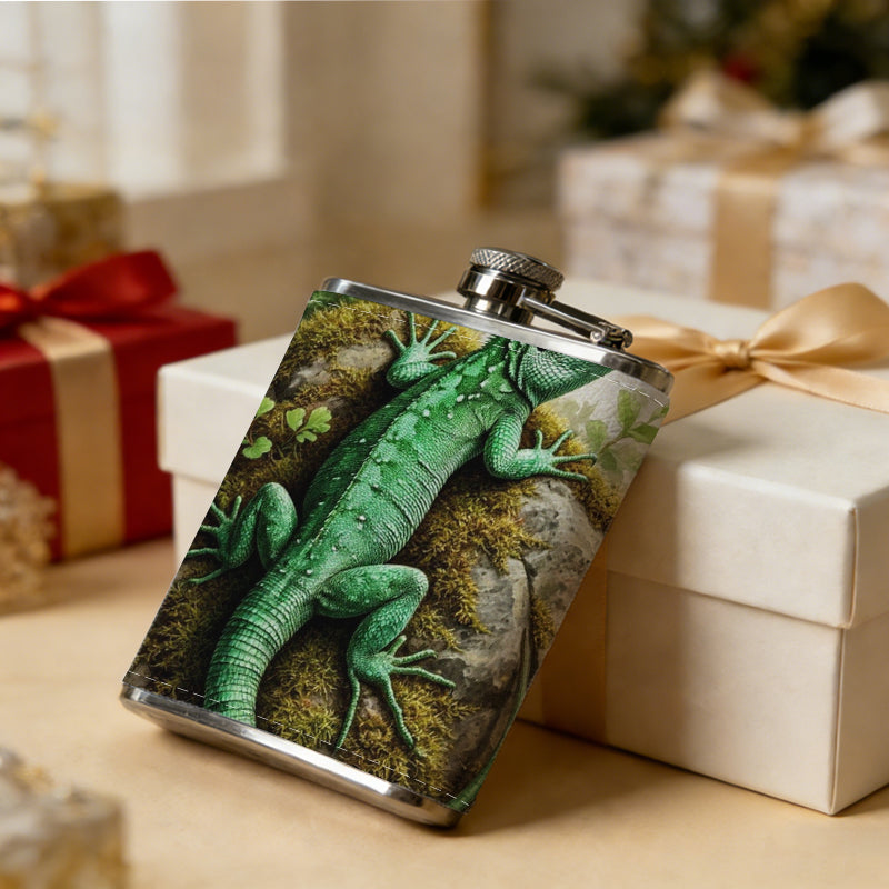 Green lizard on rock with plants PU Flask, Men's Personalized Water Bottle, Leather Hip Bottle, Groom Gifts, Groom Suggestions, Wedding Party Favors, Best Christmas Gifts, Christmas Gifts, Christmas, Can Be Used in 4 Seasons