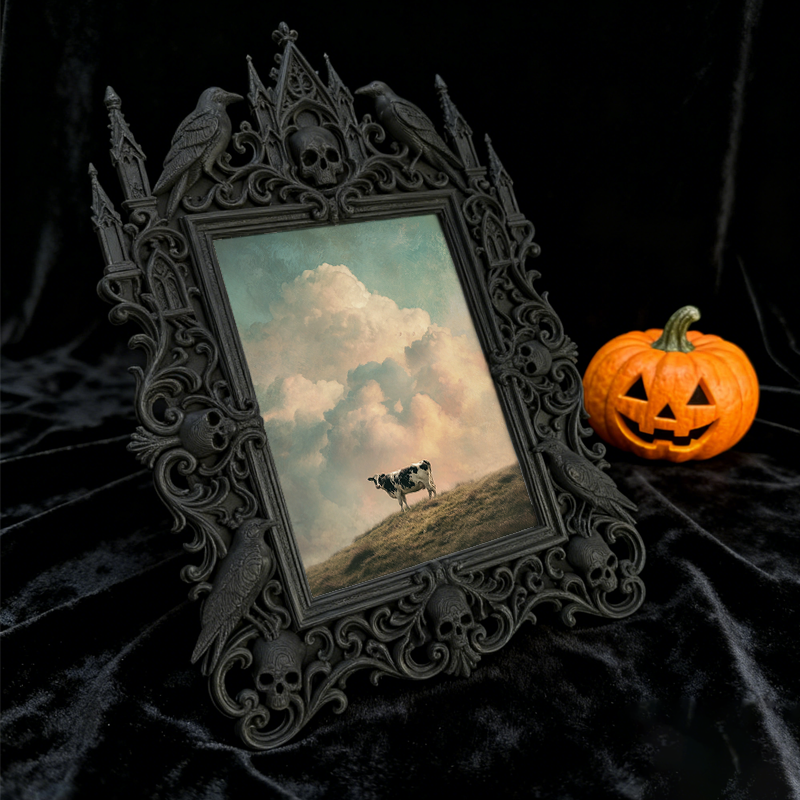 Gothic Dark-style Photo Frame | Halloween Haunted House Decor, Photo Ornament, Wall-mountable & Tabletop, Waterproof Plastic Frame
