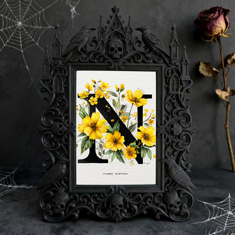 Gothic Dark-style Photo Frame | Halloween Trick-or-Treat Station Decor, Photo Ornament, Wall-mountable & Tabletop, Waterproof Plastic Frame