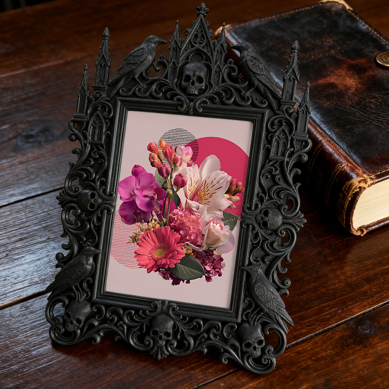 Gothic Dark-style Photo Frame | Horror Game Streamer Background Wall Decor, Photo Ornament, Wall-mountable & Tabletop, Waterproof Plastic Fr