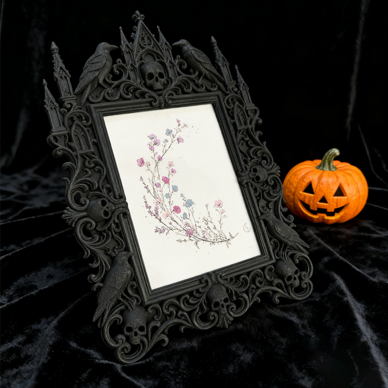 Gothic Dark-style Photo Frame | Gothic Pet Memorial Shrine Decor, Photo Ornament, Wall-mountable & Tabletop, Waterproof Plastic Frame