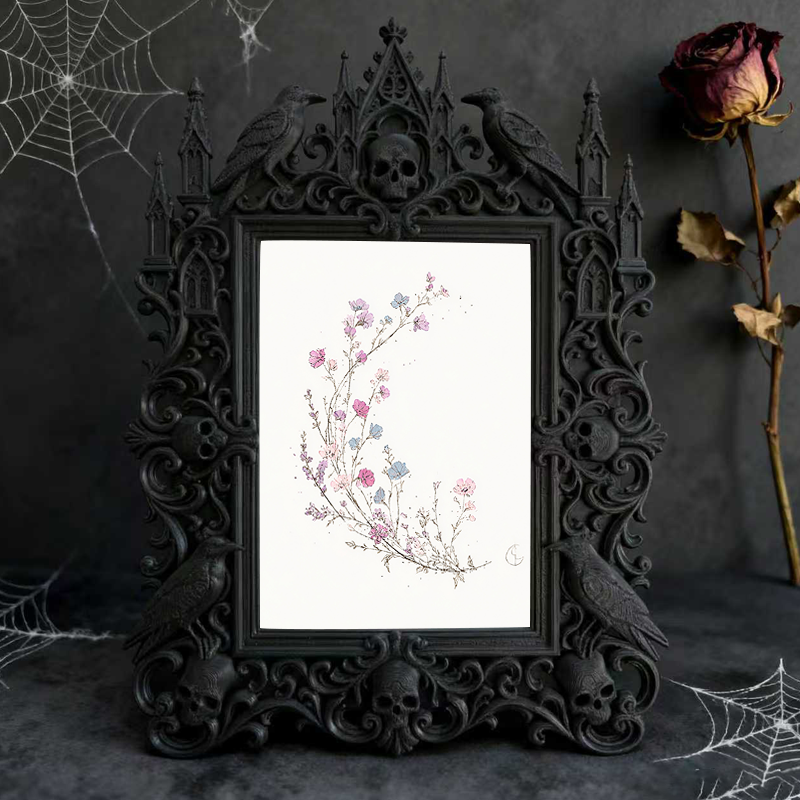 Gothic Dark-style Photo Frame | Gothic Pet Memorial Shrine Decor, Photo Ornament, Wall-mountable & Tabletop, Waterproof Plastic Frame