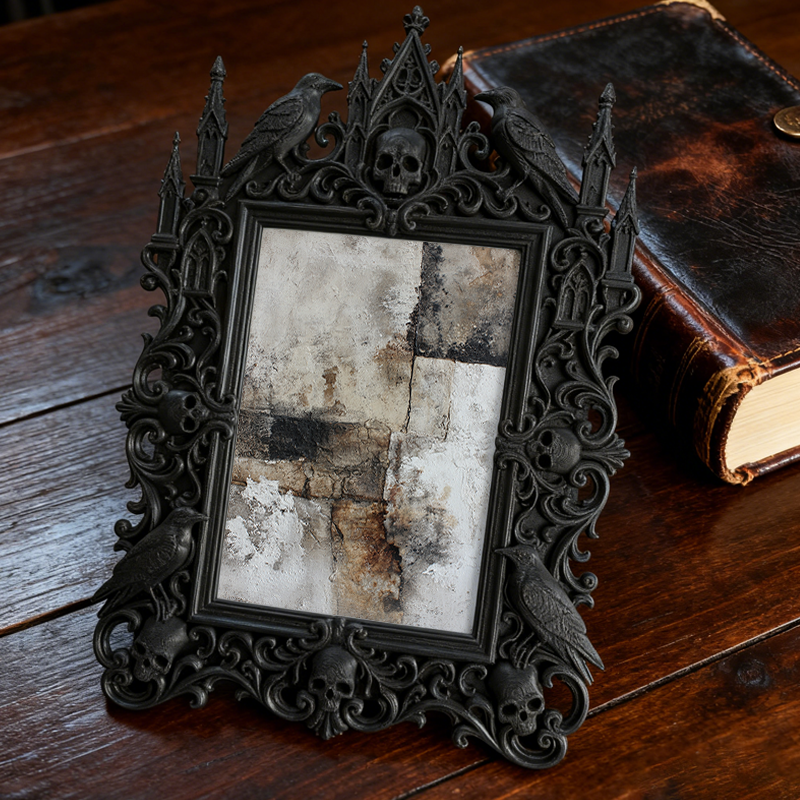 European Court Relief Luxury Frame | Restaurant Private Room Decor, Tabletop Photo Ornament, Royal Retro Design