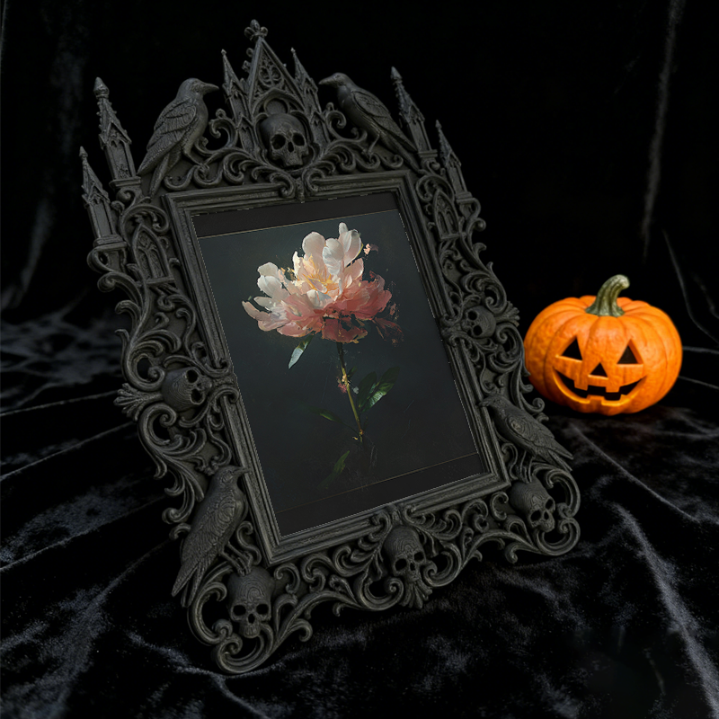 European Court Relief Luxury Frame | Christmas Family Party Decor, Photo Display Ornament, Royal Vintage Frame