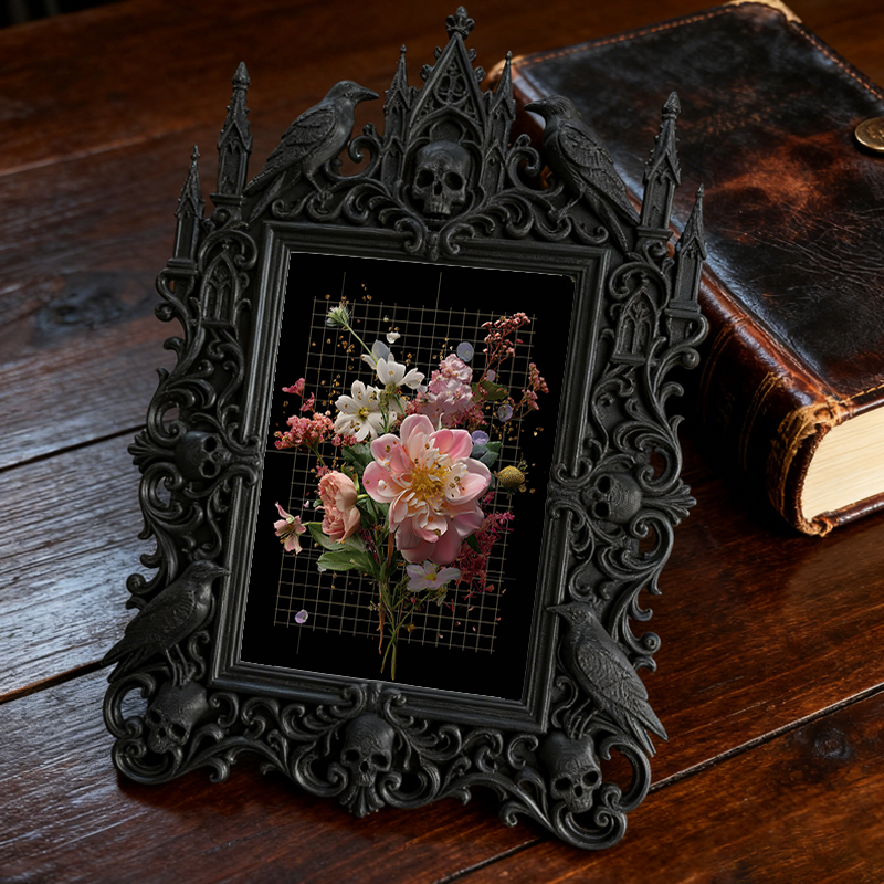 European Court Relief Luxury Frame | Wedding Anniversary Gift, Couple Photo Frame, Palace-style Relief Design