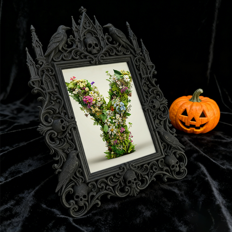 Hot-selling Royal Relief Frame | Piano Top Decor Ornament, Photo Holder, Vintage Court Carved Design