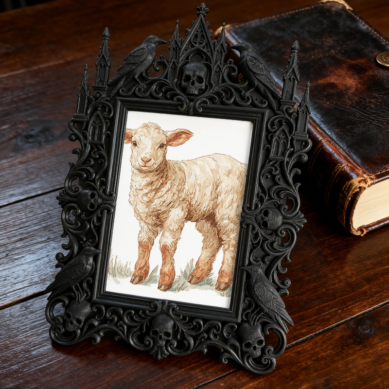 Trendy European Carved Frame | Fashion Boutique Fitting Room Decor, Photo Display, Royal Retro Vibe