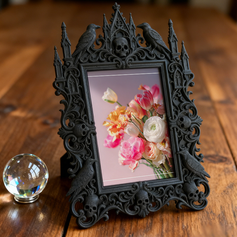Popular Royal Relief Frame | Community Library Reading Corner Decor, Photo Holder, Warm Court Style