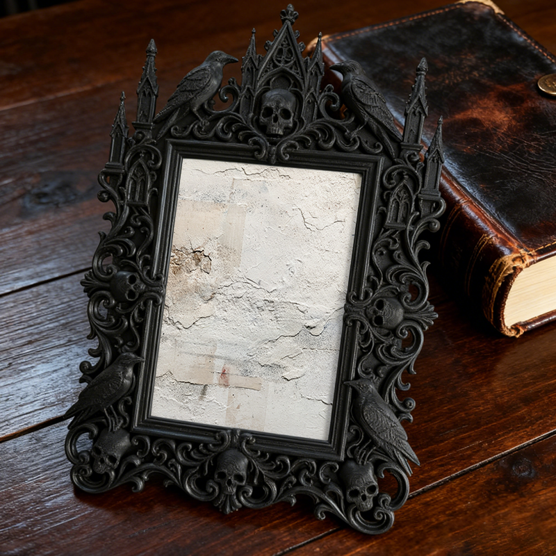 Popular Royal Relief Frame | Board Game Caf茅 Table Decor, Photo Holder, Fun Retro Palace Style