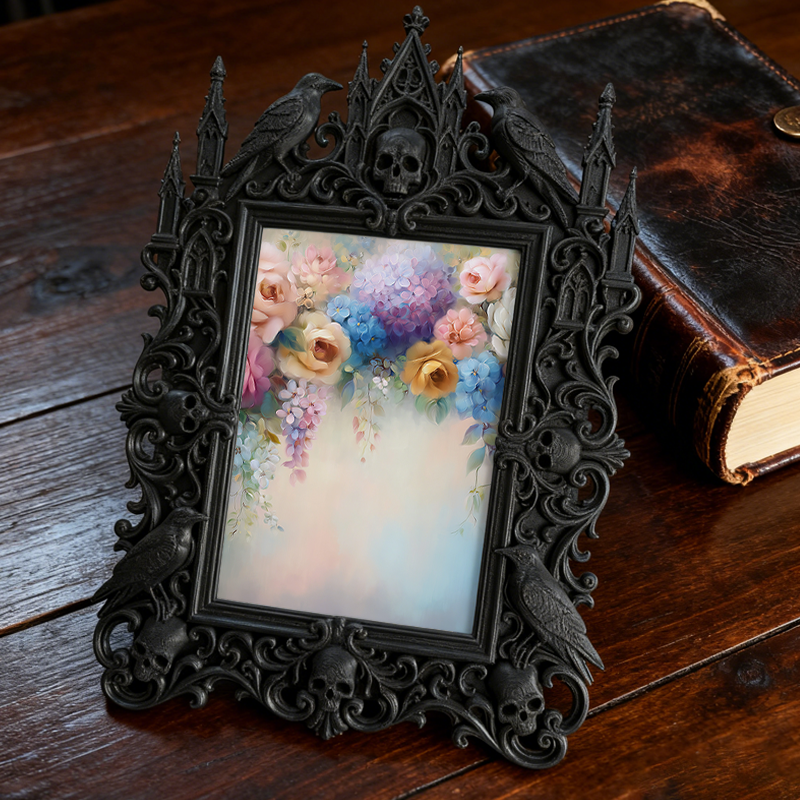 Hot-selling Royal Relief Frame | Wedding Anniversary Dinner Decor, Couple Photo Holder, Luxury Court Craft