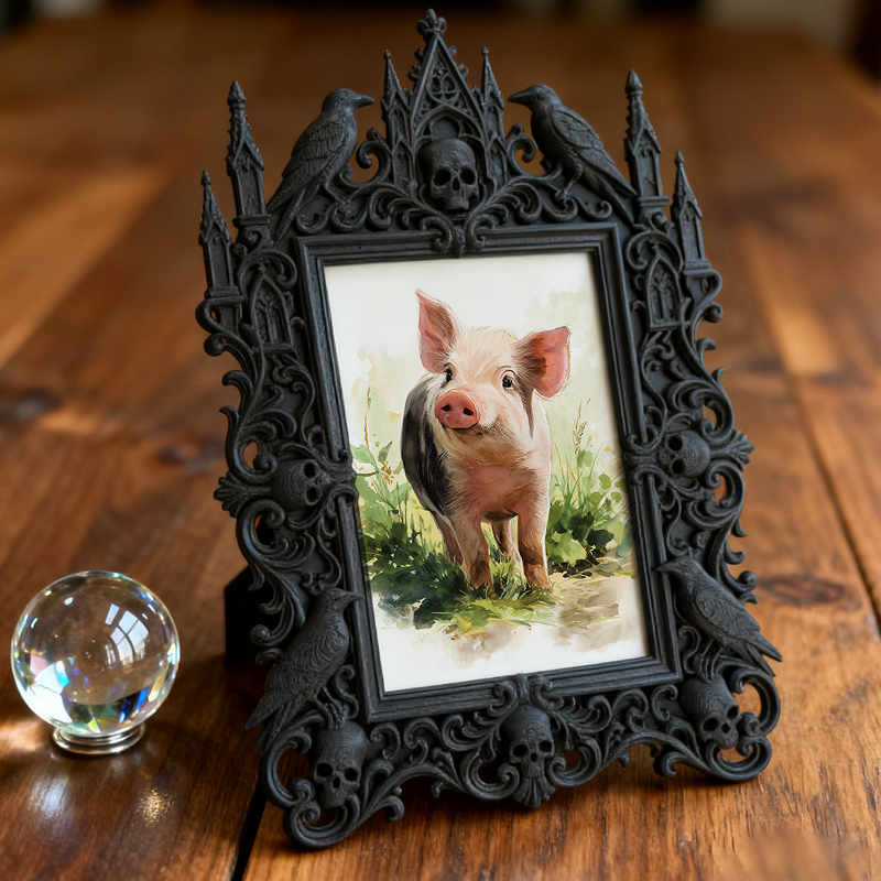 Trendy European Palace Frame | Bookstore Caf茅 Table Decor, Photo Holder, Vintage Noble Relief Design