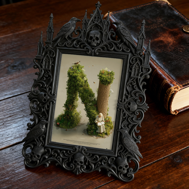 Top-rated Gothic Dark-style Photo Frame | Witchy Halloween Costume Shop Decor, Photo Ornament, Wall-mountable & Tabletop, Waterproof Holiday