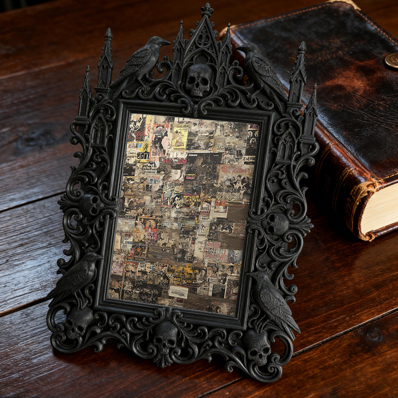 Daring Gothic Dark-style Photo Frame | Gothic Candle Wick Display Shop Decor, Photo Ornament, Dual-use Display, Simple Frame