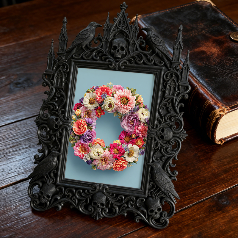 Limited-edition Gothic Dark-style Photo Frame | Dark Fairy Tale Puppet Shop Decor, Photo Ornament, Wall-mountable & Tabletop, Whimsical Fram