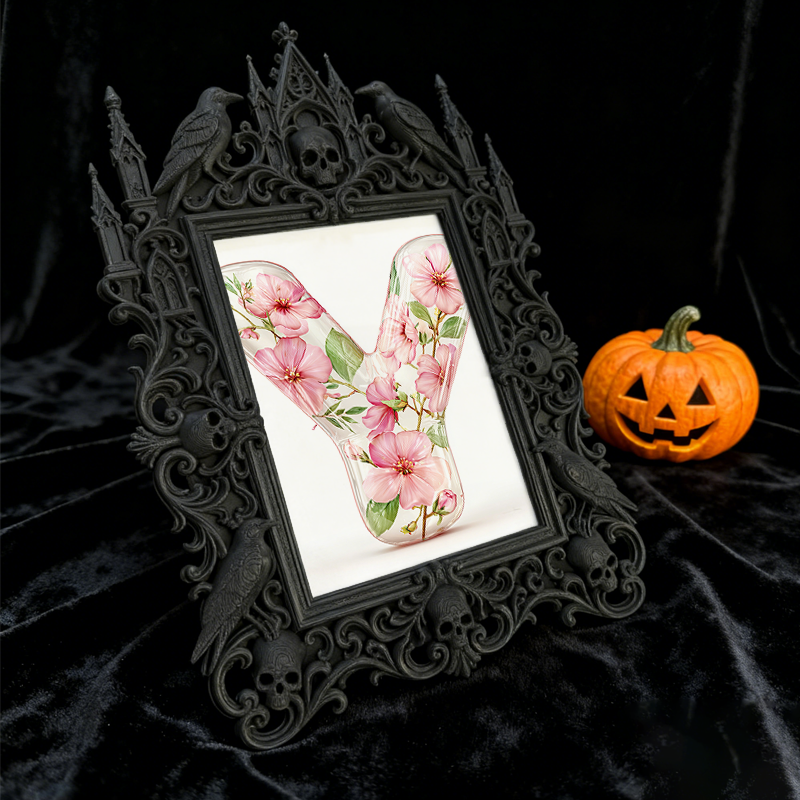 Classy Gothic Dark-style Photo Frame | Horror Cosplay Foam Prop Shop Decor, Photo Ornament, Wall-mountable & Tabletop, Creative Frame