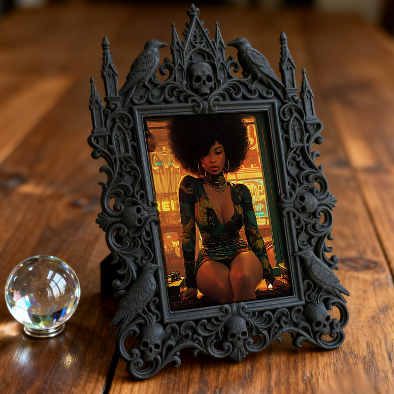 Artisanal Gothic Dark-style Photo Frame | Witchy Crystal Pendulum Shop Decor, Photo Ornament, Wall-mountable & Tabletop, Lightweight Frame