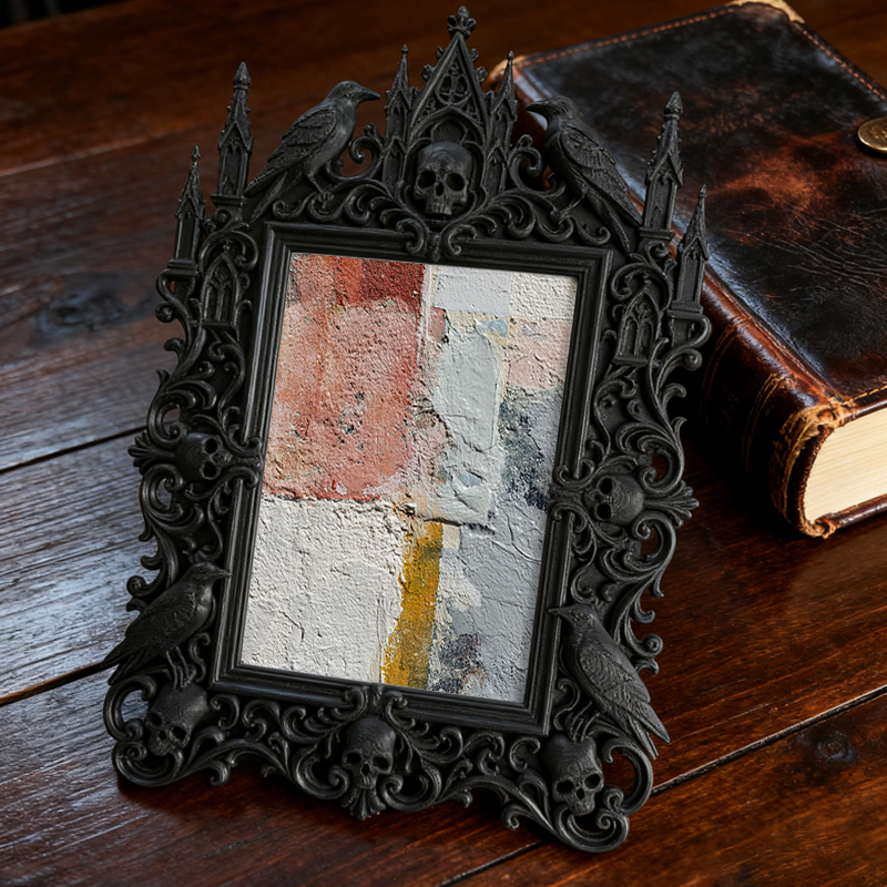 Edgy Gothic Dark-style Photo Frame | Gothic Candle Holder Display Shop Decor, Photo Ornament, Dual-use Display, Simple Frame