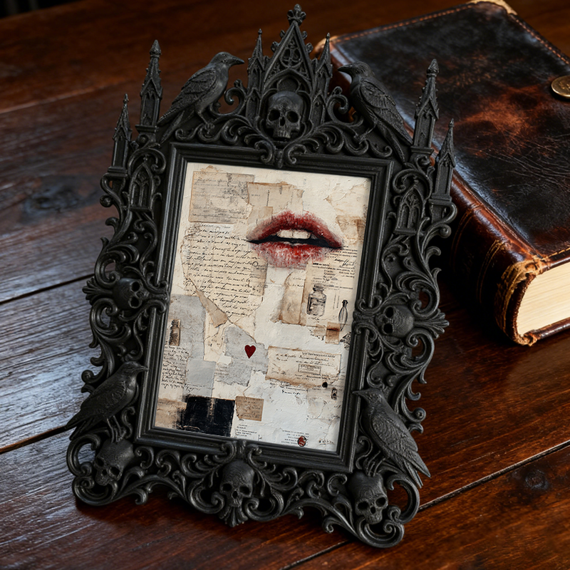 Edgy Gothic Dark-style Photo Frame | Gothic Front Porch Halloween Decor, Photo Ornament, Dual-use Display, Outdoor Frame