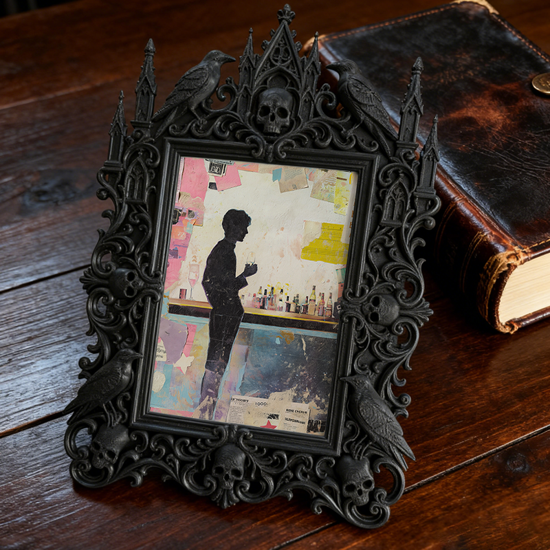 Hot-selling Gothic Dark-style Photo Frame | Gothic Bar Counter Decor, Photo Ornament, Dual-use Display, Retro Plastic Frame